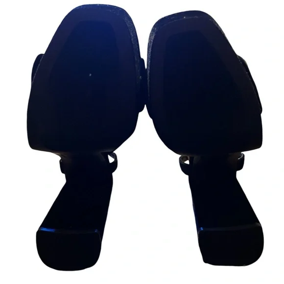 Aqua Lory Black Velvet Heels Size 6 - Picture 10 of 11